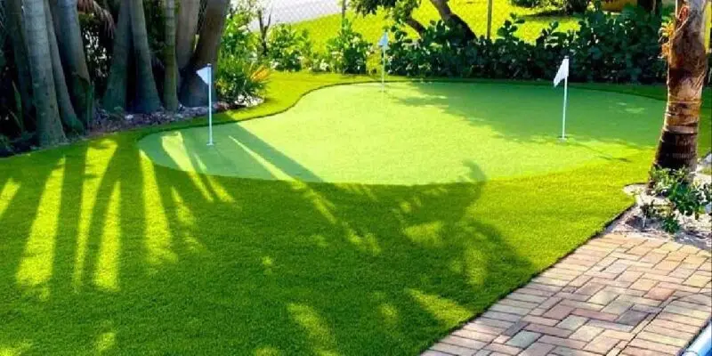 Yard Putting Green