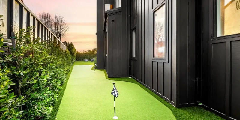 Putting green backyard